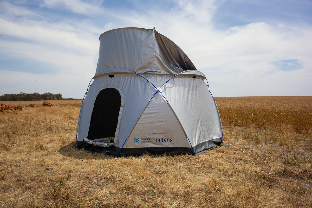Octans with Wind shield setup front