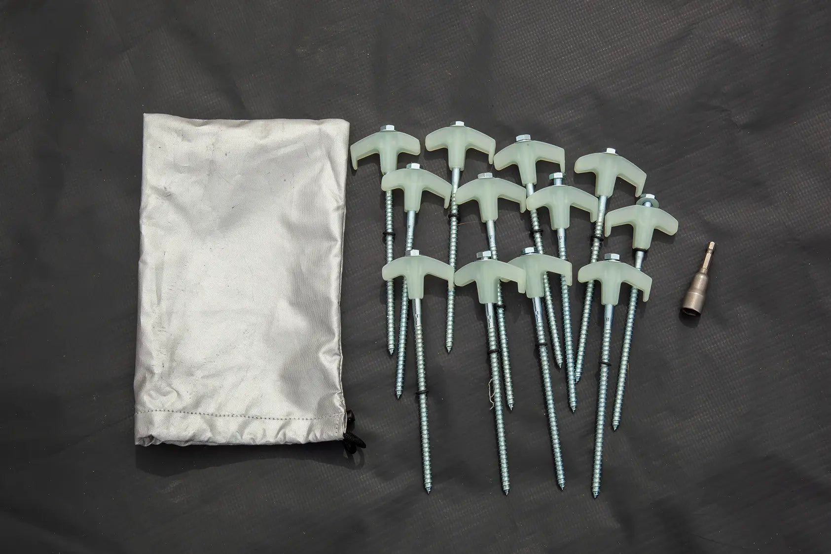 Screw Pegs